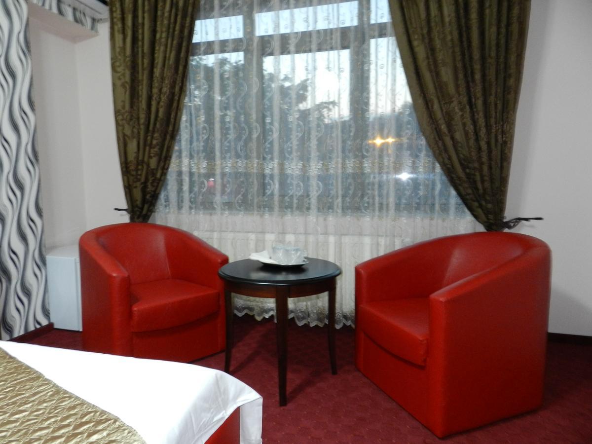 Hotel Marinii Bucharest Exterior photo